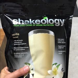 30 day supply Vanilla Shakeology